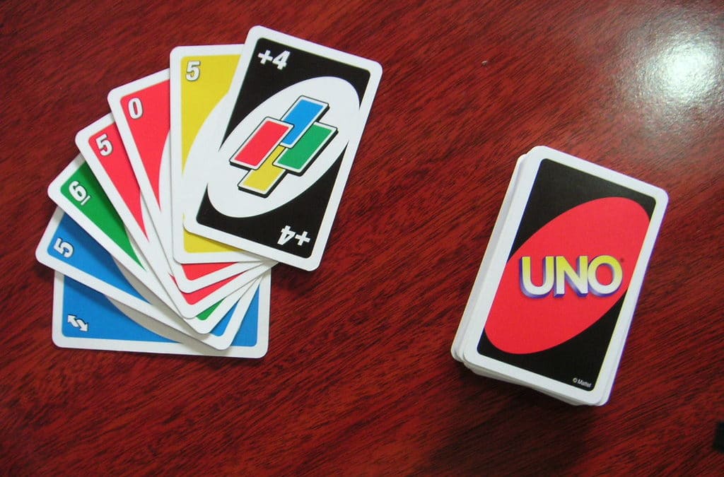 9 variantes d’échauffement avec le jeu de Uno®